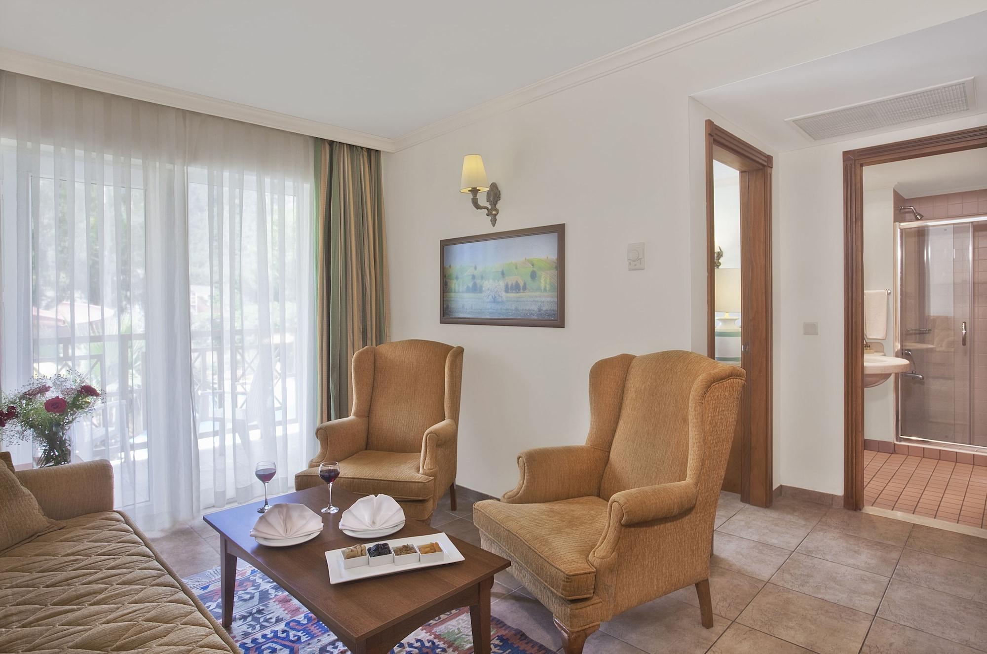 Akka Claros Hotel 케메르 외부 사진