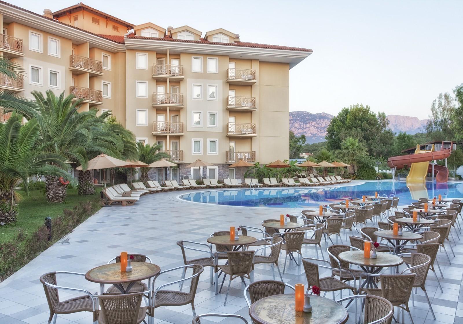 Akka Claros Hotel 케메르 외부 사진
